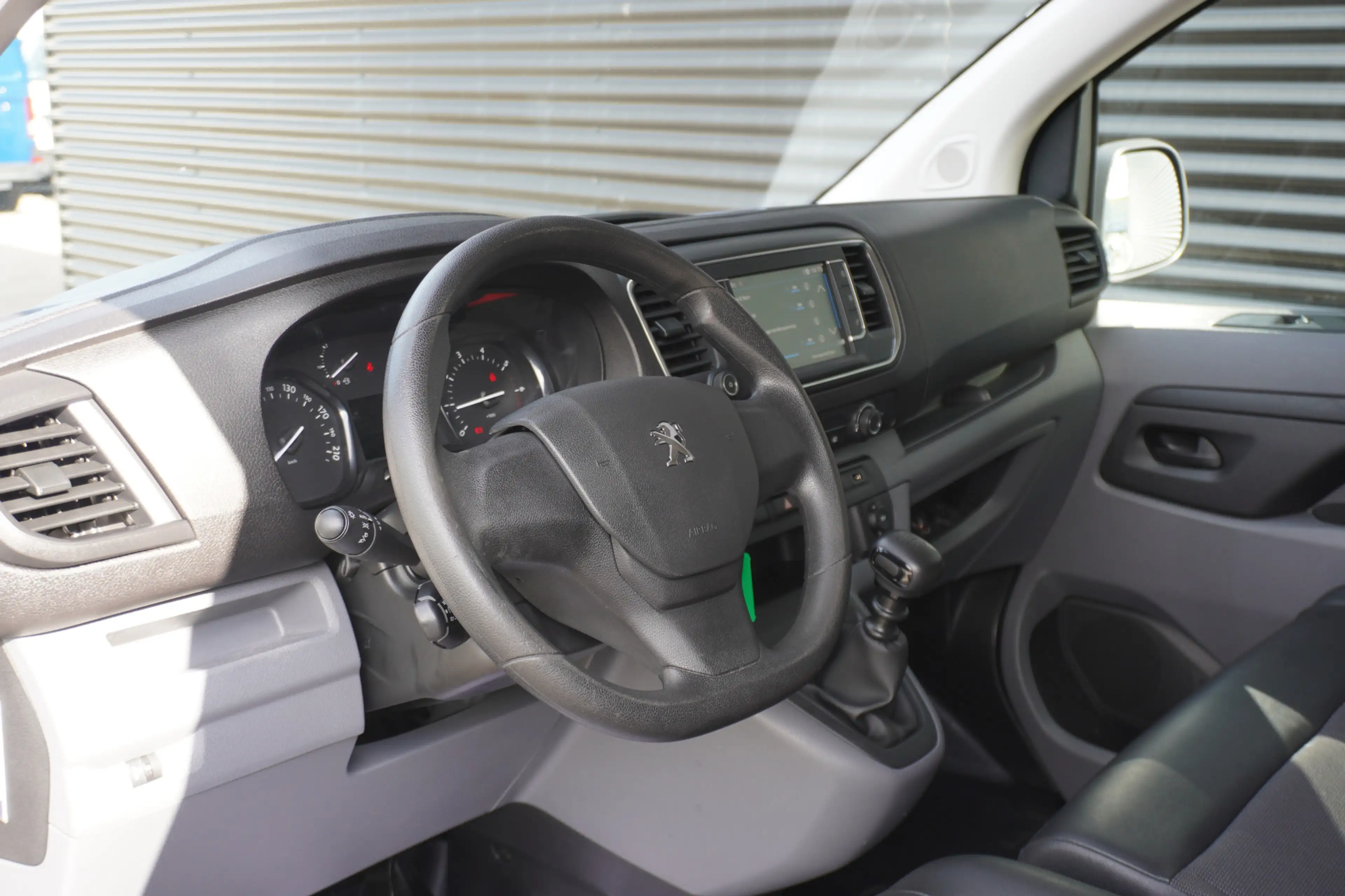 Peugeot Expert 2.0 BlueHDI 120PK L2H1 Premium Airco Cruise contro — photo 2
