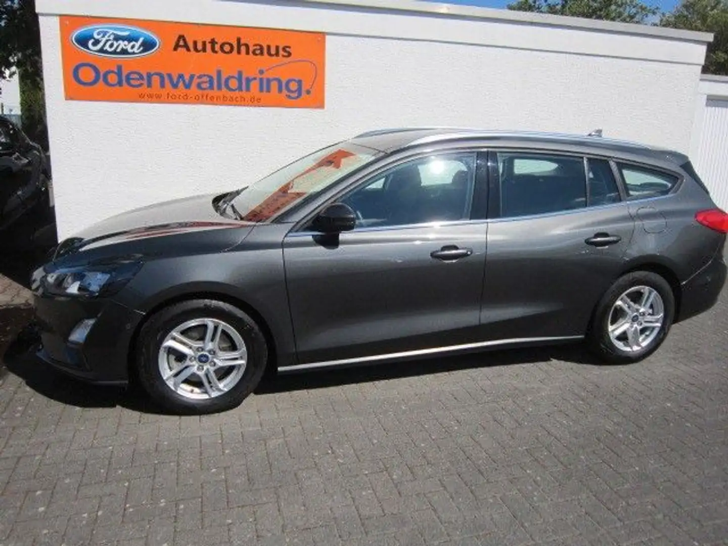 Ford Focus Turnier Cool & Connect Gris - 2