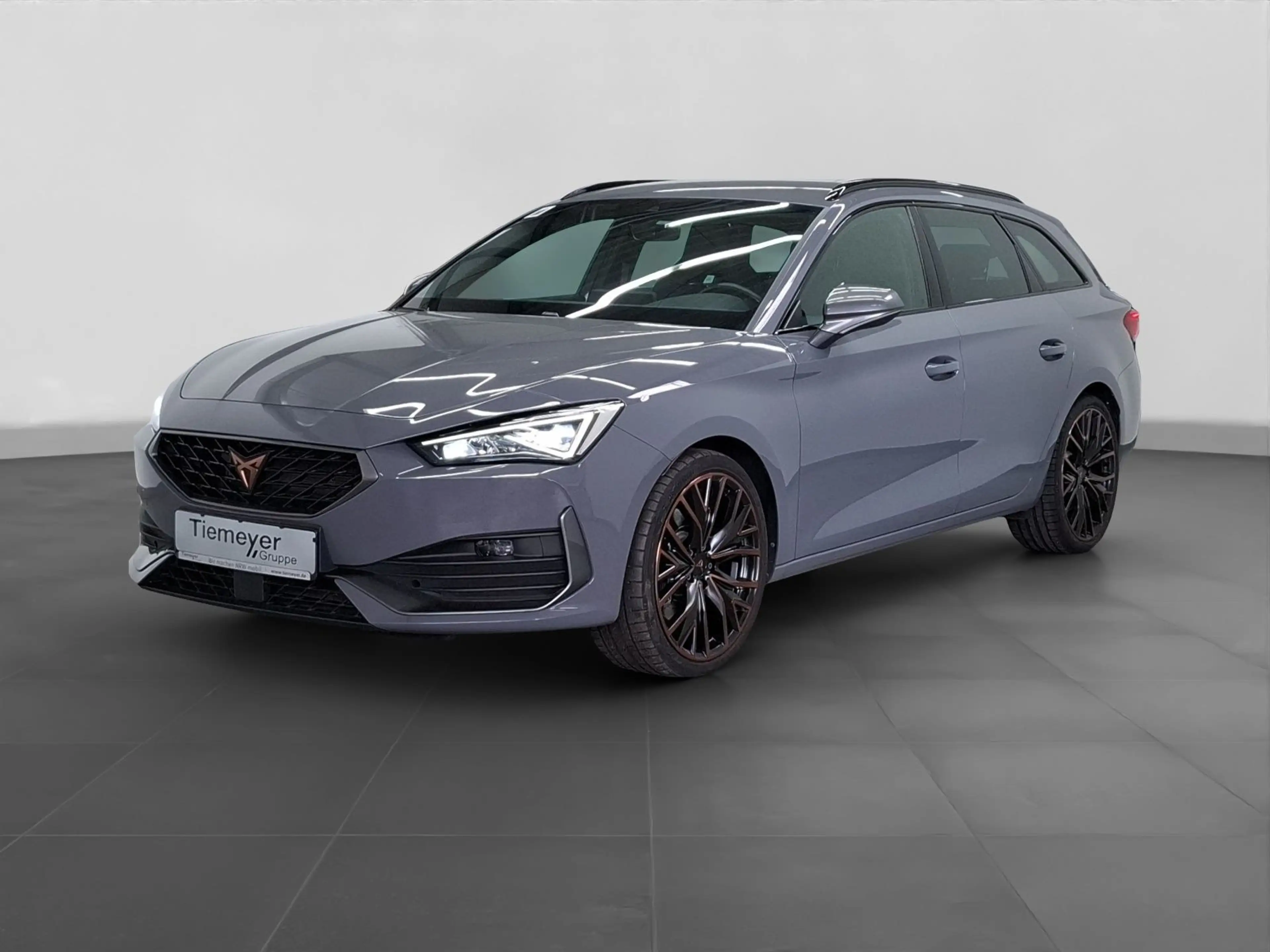 CUPRA Leon Sportstourer 2.0 TSI DSG NAVI+ FULL-LINK eK — photo 2