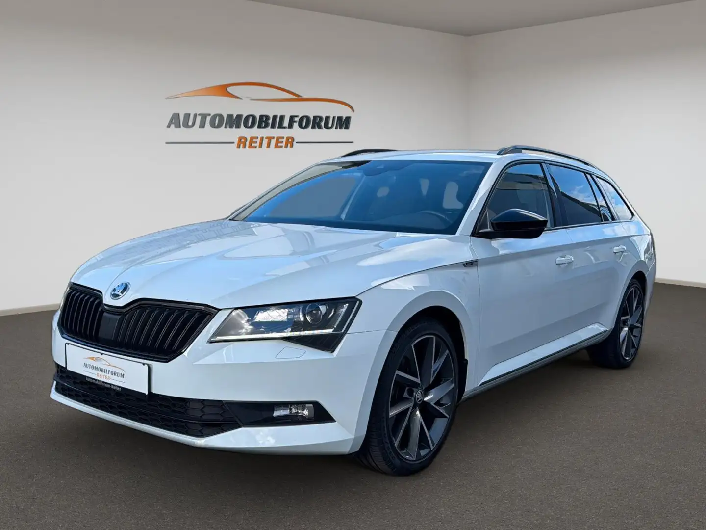 Skoda Superb Combi Sportline Bi-Xenon AHK ACC Blanc - 1