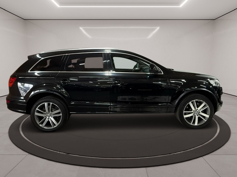 Audi Q7 4.2 TDI quattro / 7 Siter — photo 8
