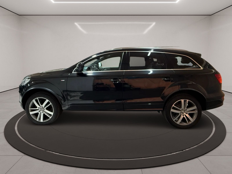 Audi Q7 4.2 TDI quattro / 7 Siter — photo 4
