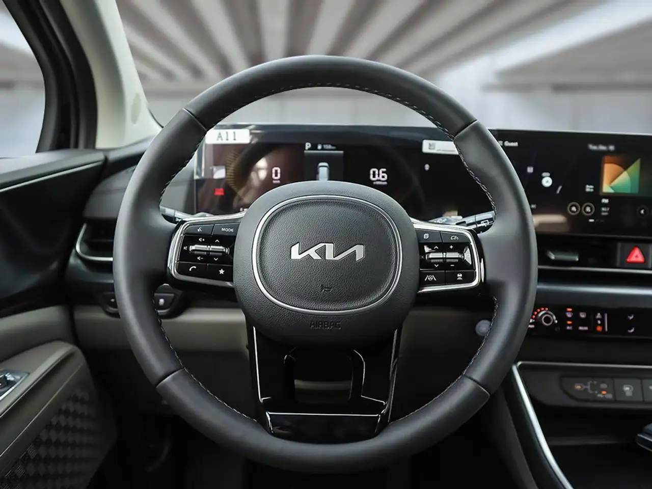 Kia Carnival снимка Kia Carnival