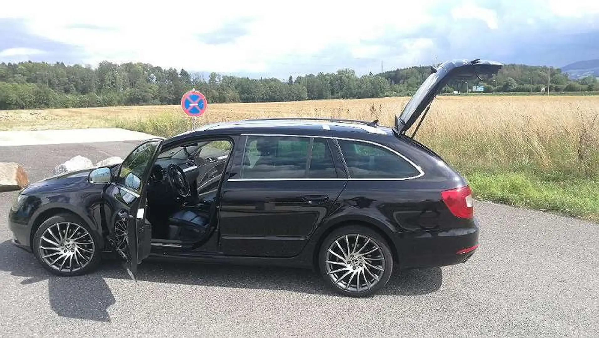 Skoda Superb Superb Combi Elegance Business 2,0 TDI Noir - 2