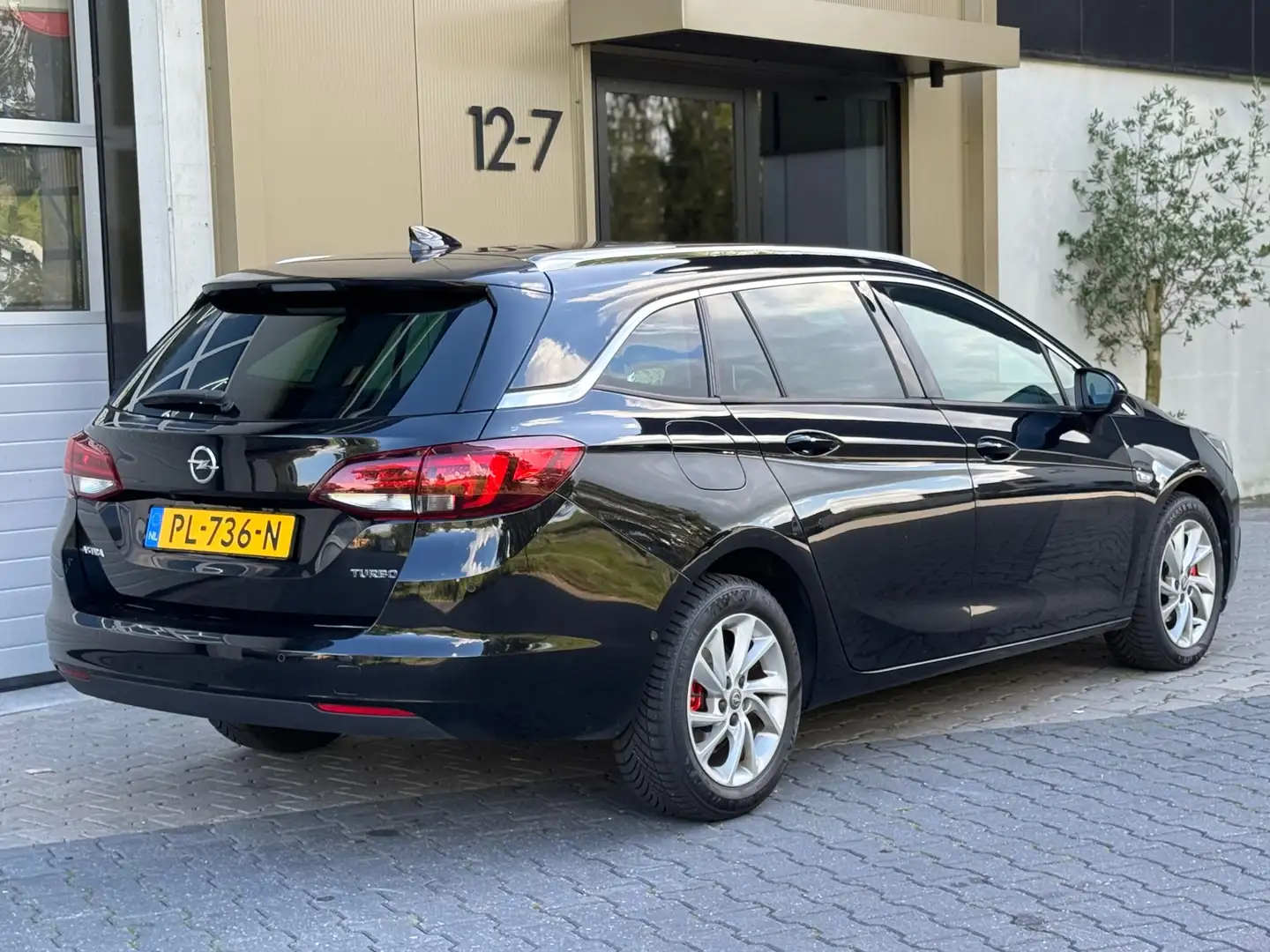 Opel Astra Sports Tourer 1.4|Innovation|camera|carplay| Zwart - 2