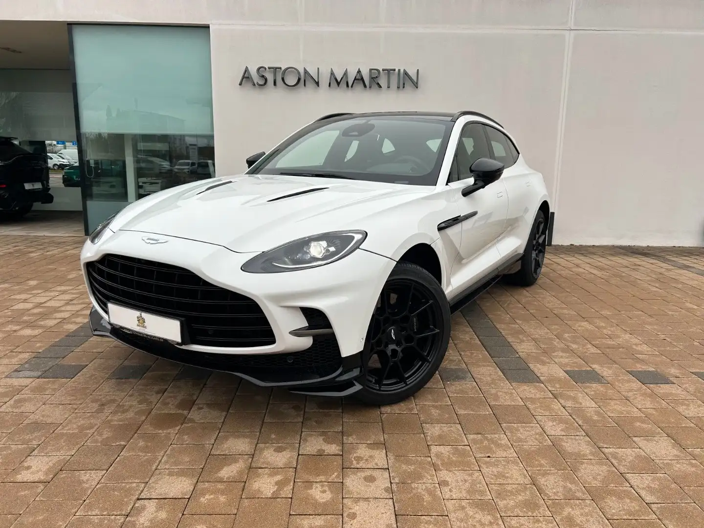 Aston Martin DBX 4.0 V8 DBX707 / Lunar White Weiß - 1