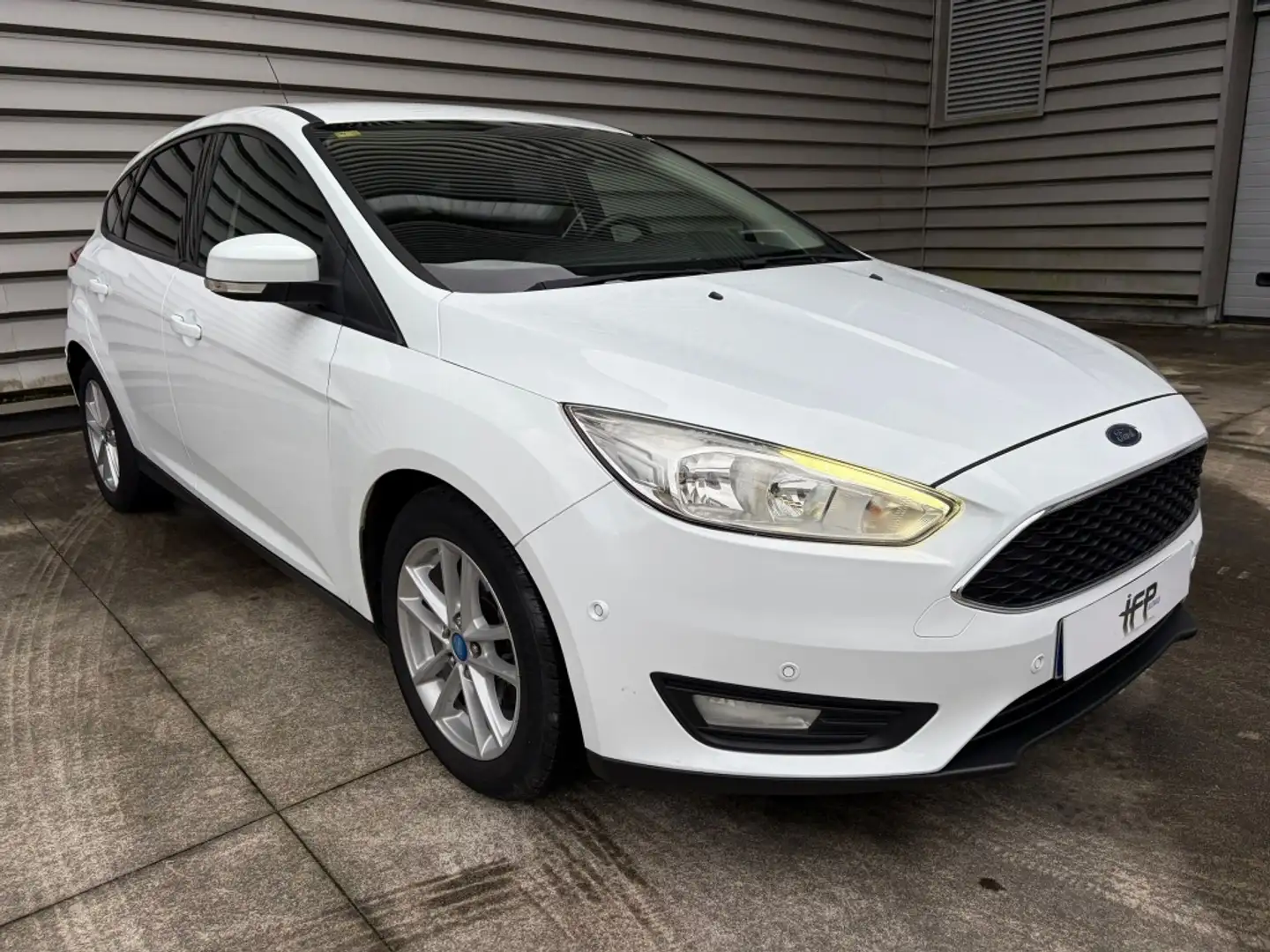 Ford Focus 1.0 Ecoboost Auto-S&S Trend 125 Blanco - 1