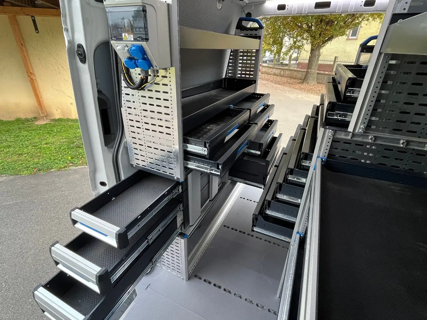 Volkswagen Crafter CRAFTER REGALS. STANDHZG. ZUSATZHEIZUNG NAVI PDC Blanc - 1