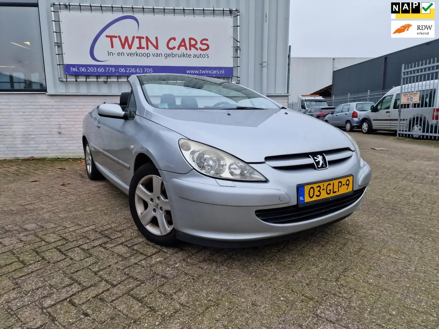 Peugeot 307 CC 2.0-16V LEER AIRCO Grijs - 1