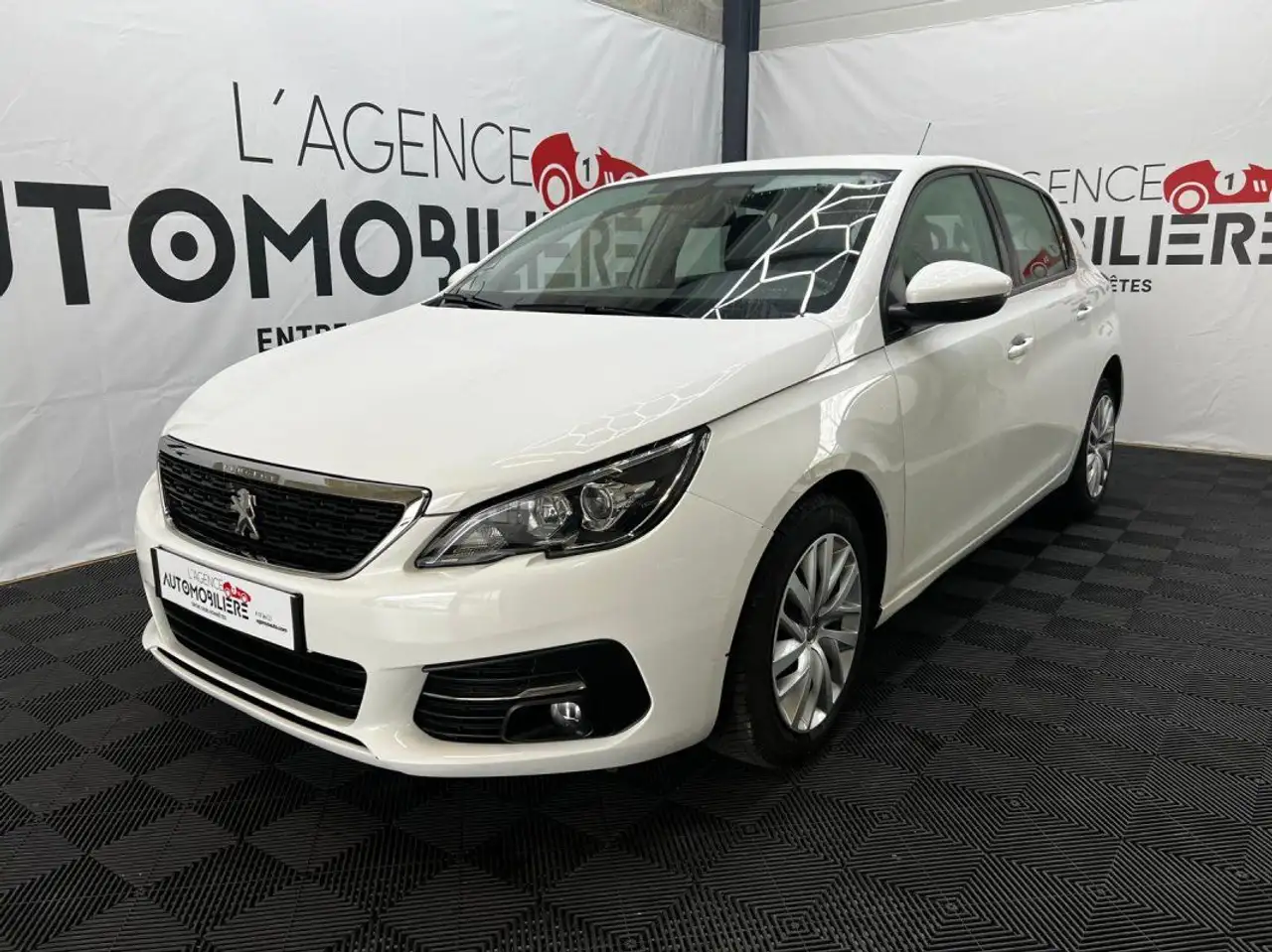 Peugeot 308 1.5 Blue HDI Premium Pack SociÃ©tÃ© (2 p