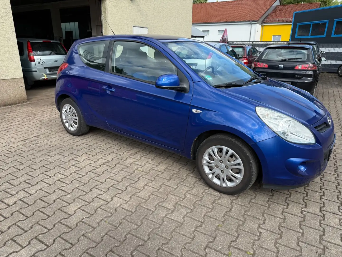 Hyundai i20 Comfort, 112000 km, Klima, ZV, Tüv 05/2026! Albastru - 2