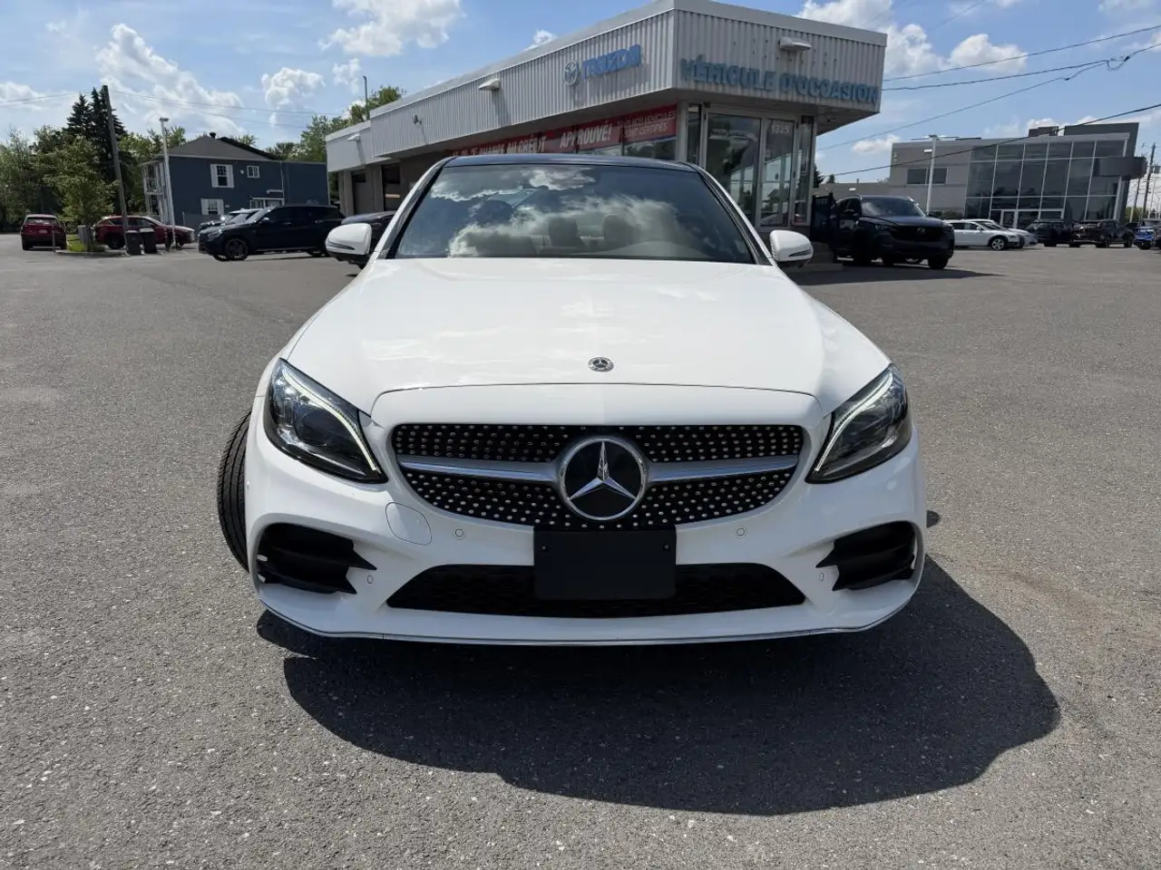 Mercedes-Benz C-Class снимка Mercedes-Benz C-Class
