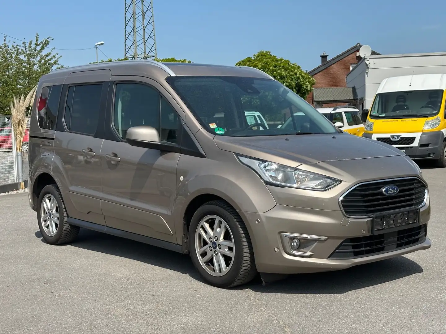 Ford Tourneo Connect 1.0 EcoBoost Titanium Panorma Серебристый - 2