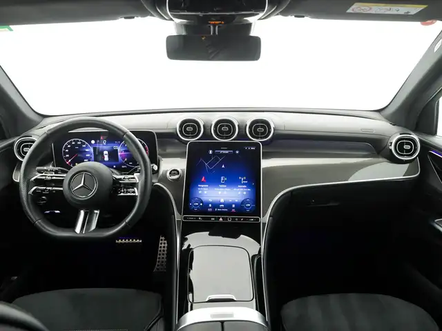 Mercedes-Benz GLC view 9