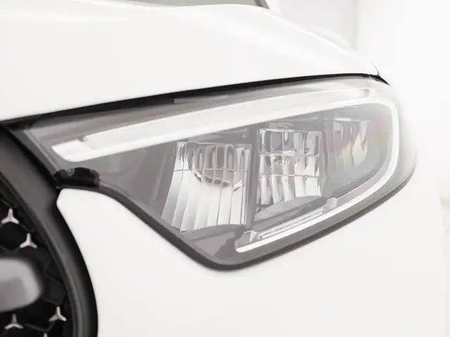 Mercedes-Benz GLC view 8