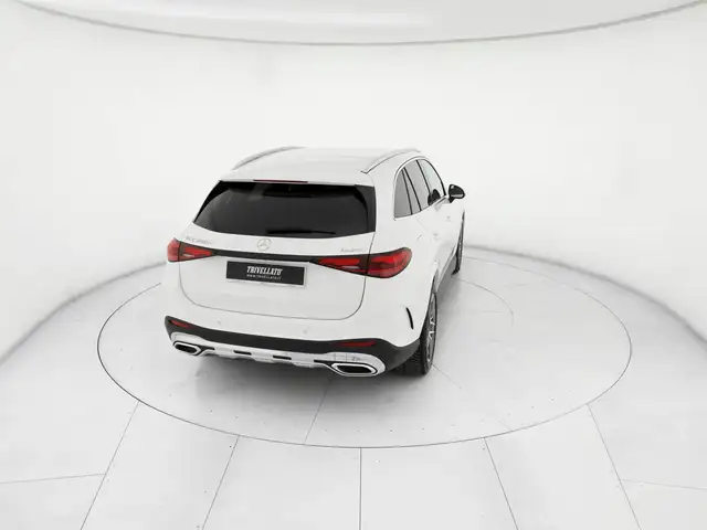 Mercedes-Benz GLC view 6