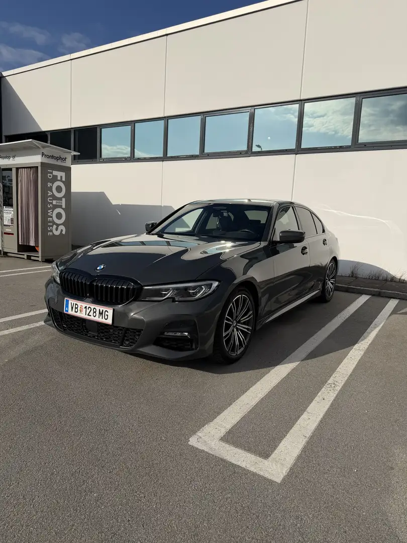 BMW 330 330d Aut. - 1