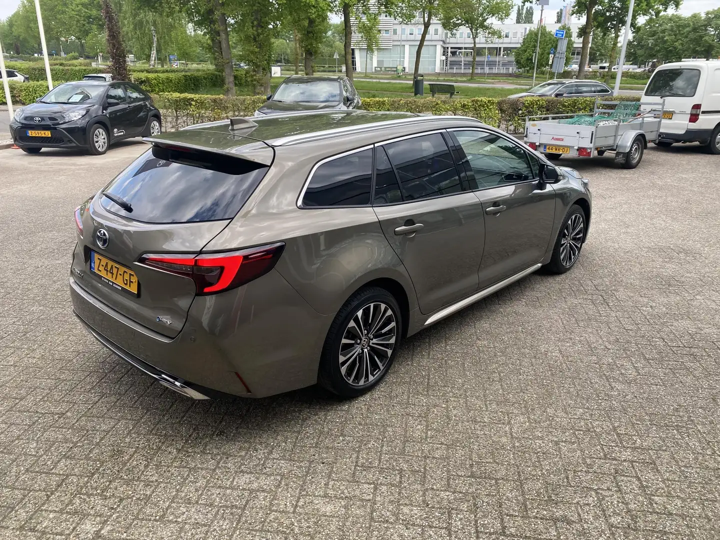 Toyota Corolla Touring Sports 1.8 HYBRID 140 DYNAMIC NAVI STOELVE Groen - 2