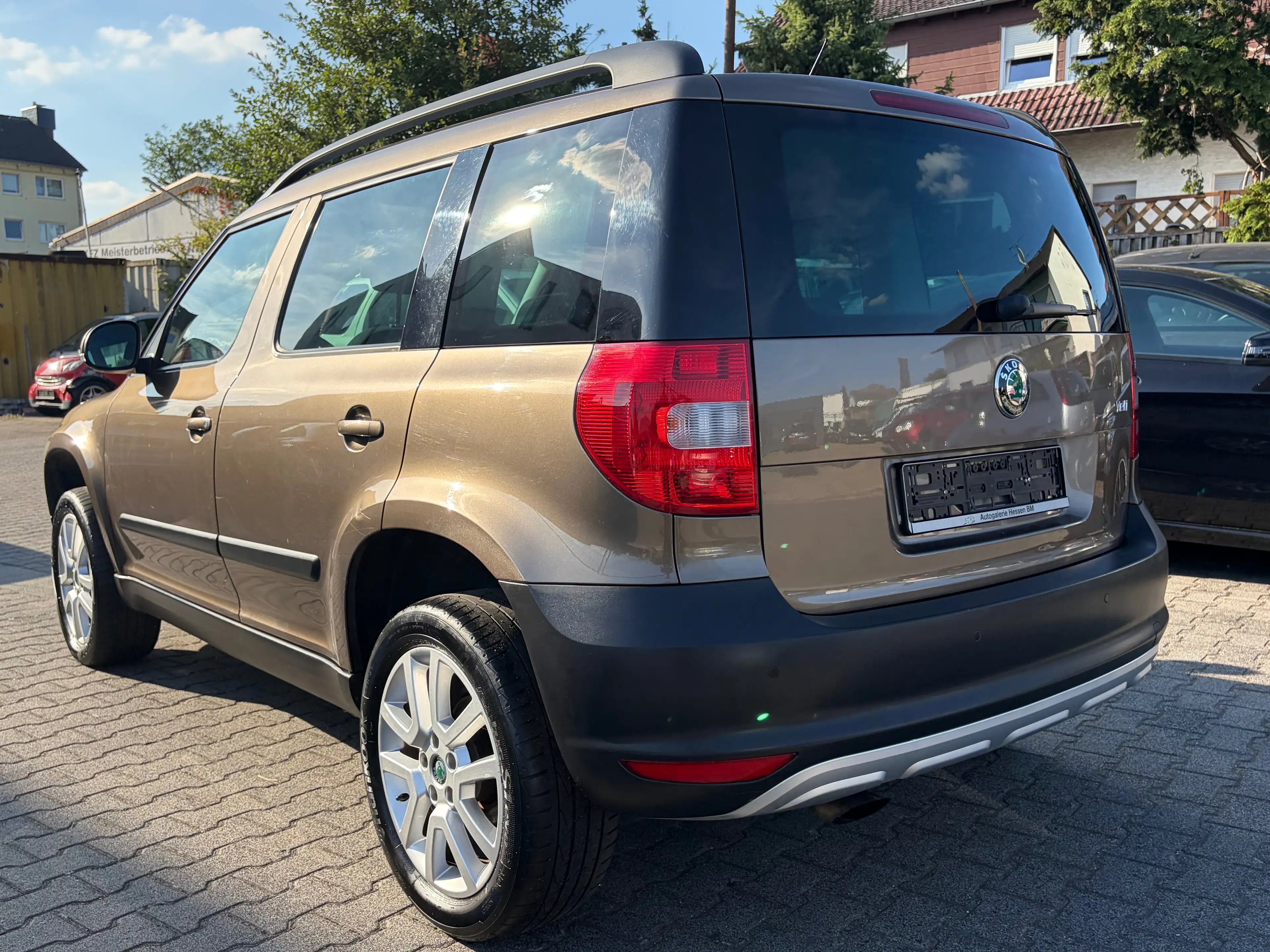 Skoda Yeti Ambition Plus*Automatik*SHZ*Temp.*PDC*AHK*HU/AU Neu — photo 7