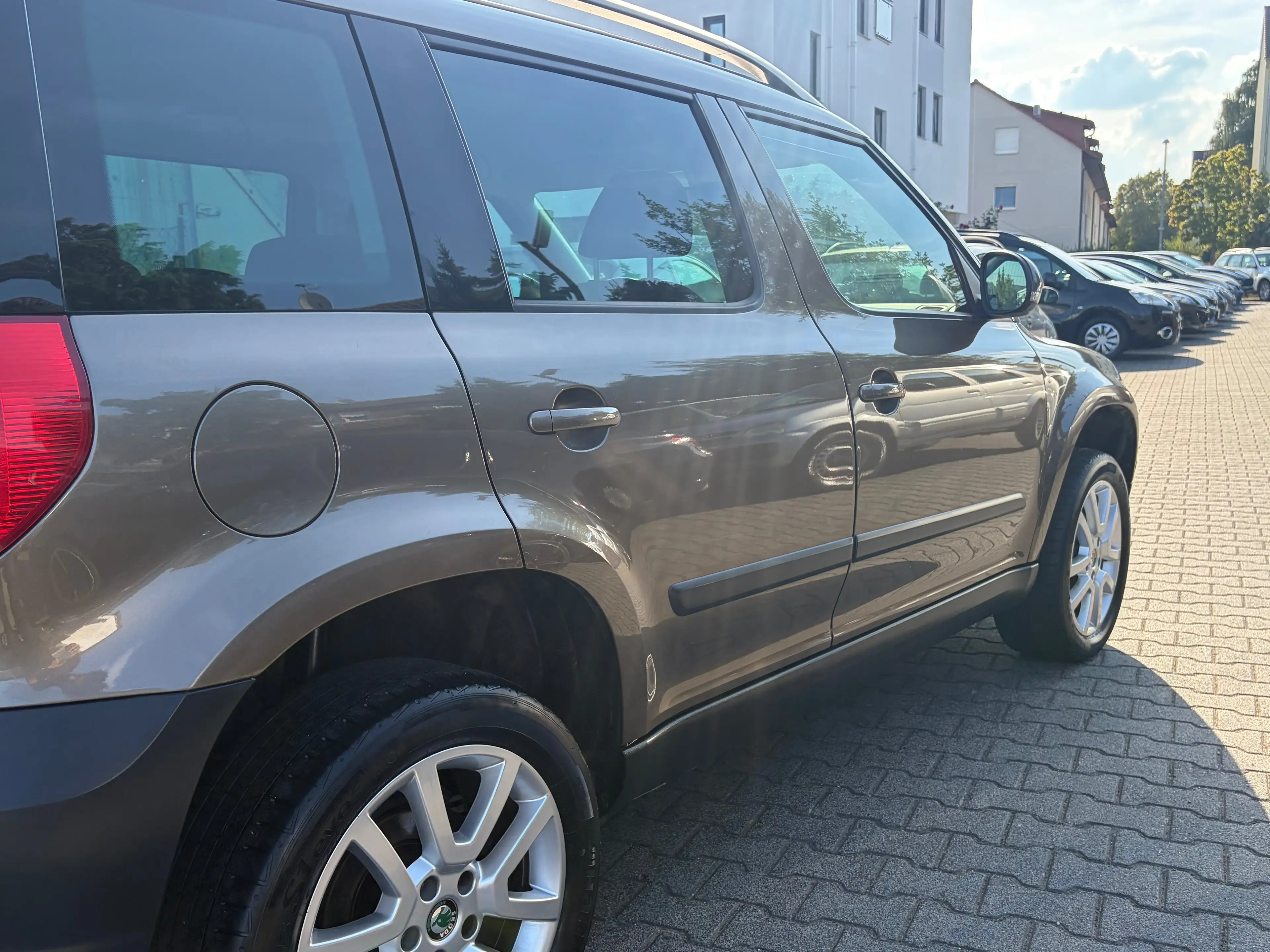Skoda Yeti Ambition Plus*Automatik*SHZ*Temp.*PDC*AHK*HU/AU Neu — photo 11