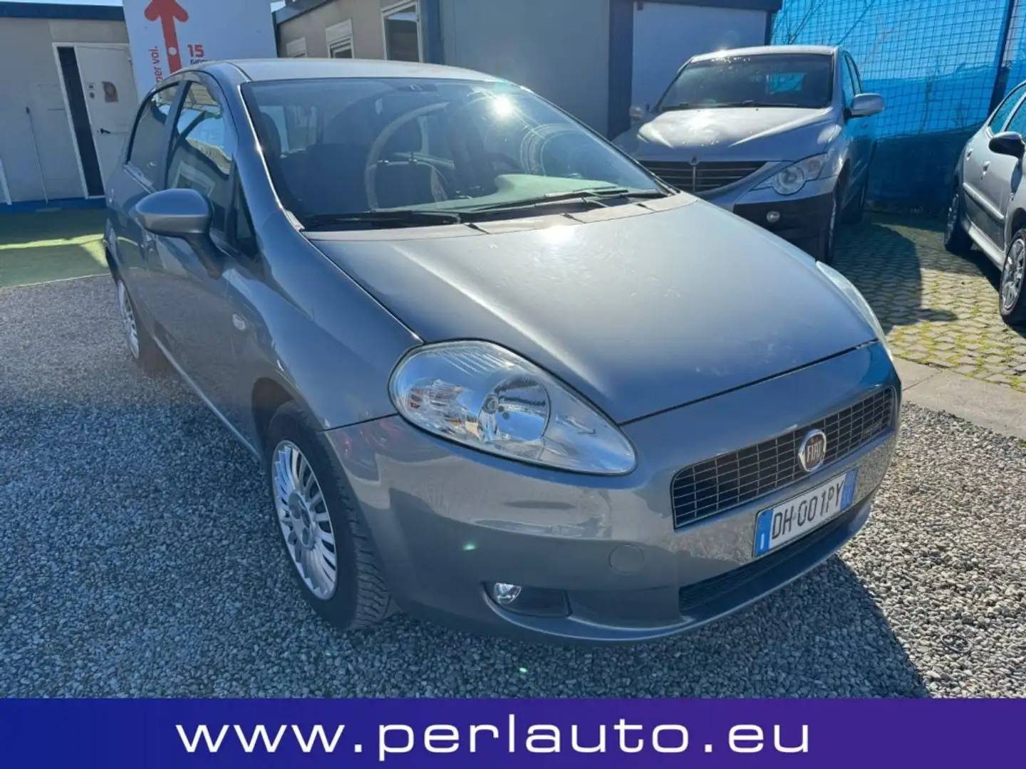 Fiat Grande Punto 1.3 MJT 75 CV 5 porte Dynamic Grigio - 2