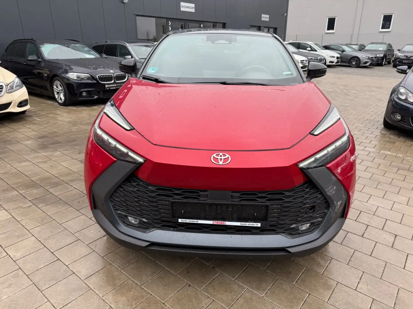 Toyota C-HR Hybrid FWD Team D Rood - 2
