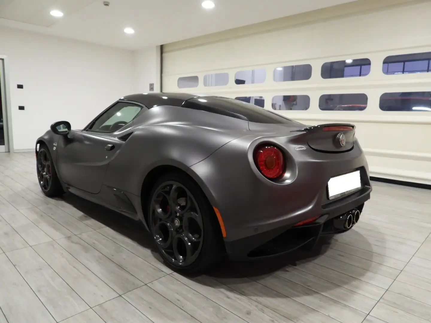 Alfa Romeo 4C COMPETIZIONE 1.750cc TBi 240 CV - 9.249KM (2018) Gris - 2