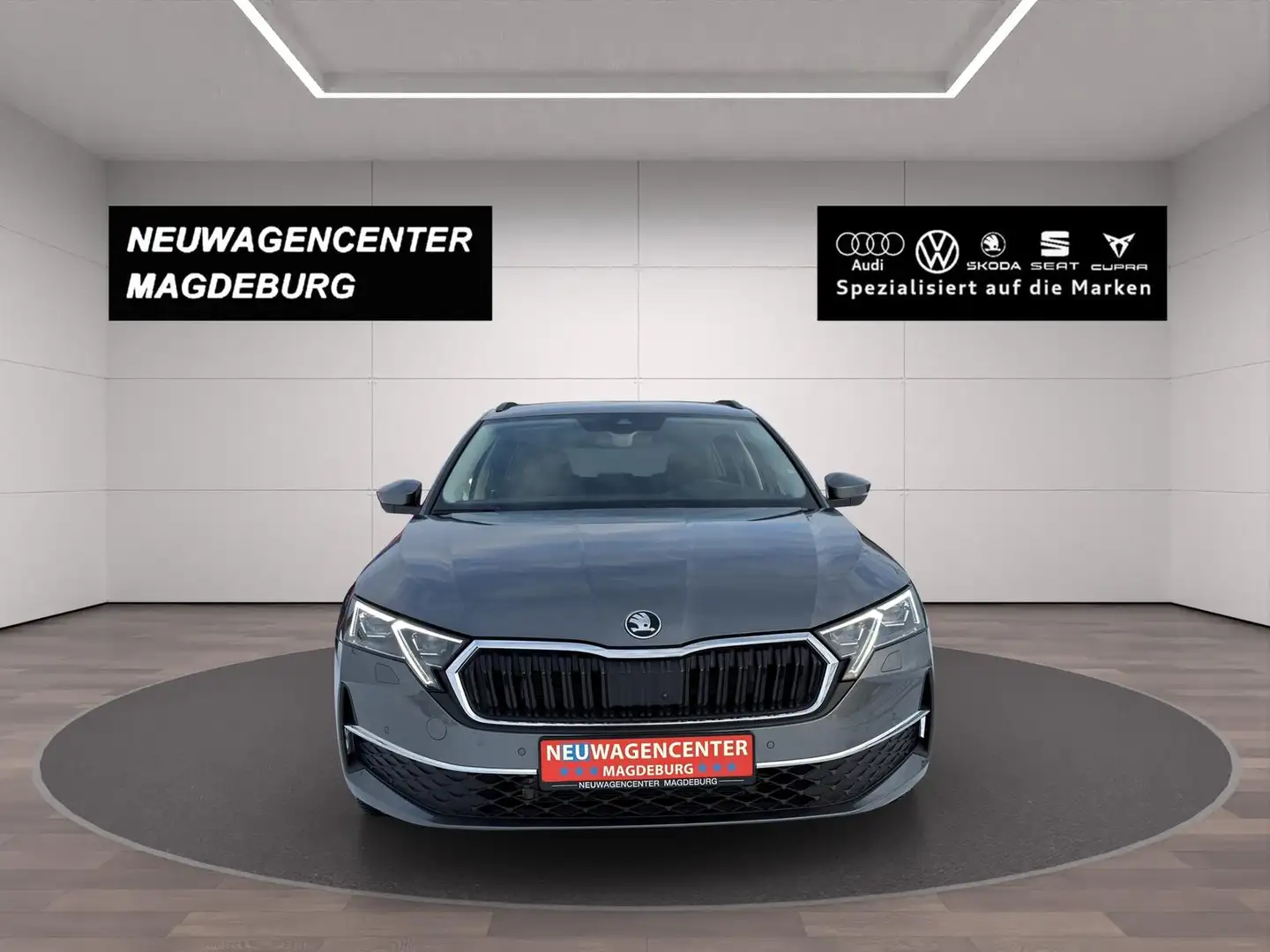 Skoda Octavia Combi 2.0 TDI DSG SELECTION*HuD*MATRIX*360°KAMERA* Gris - 2