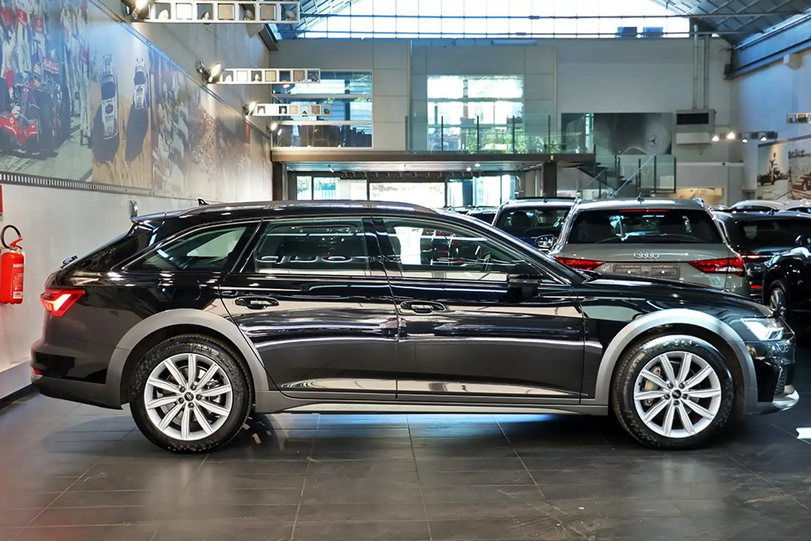 Audi A6 allroad 40 TDI Quattro S-Tronic Evolution - MATRIX HD/ADAS Negru - 2