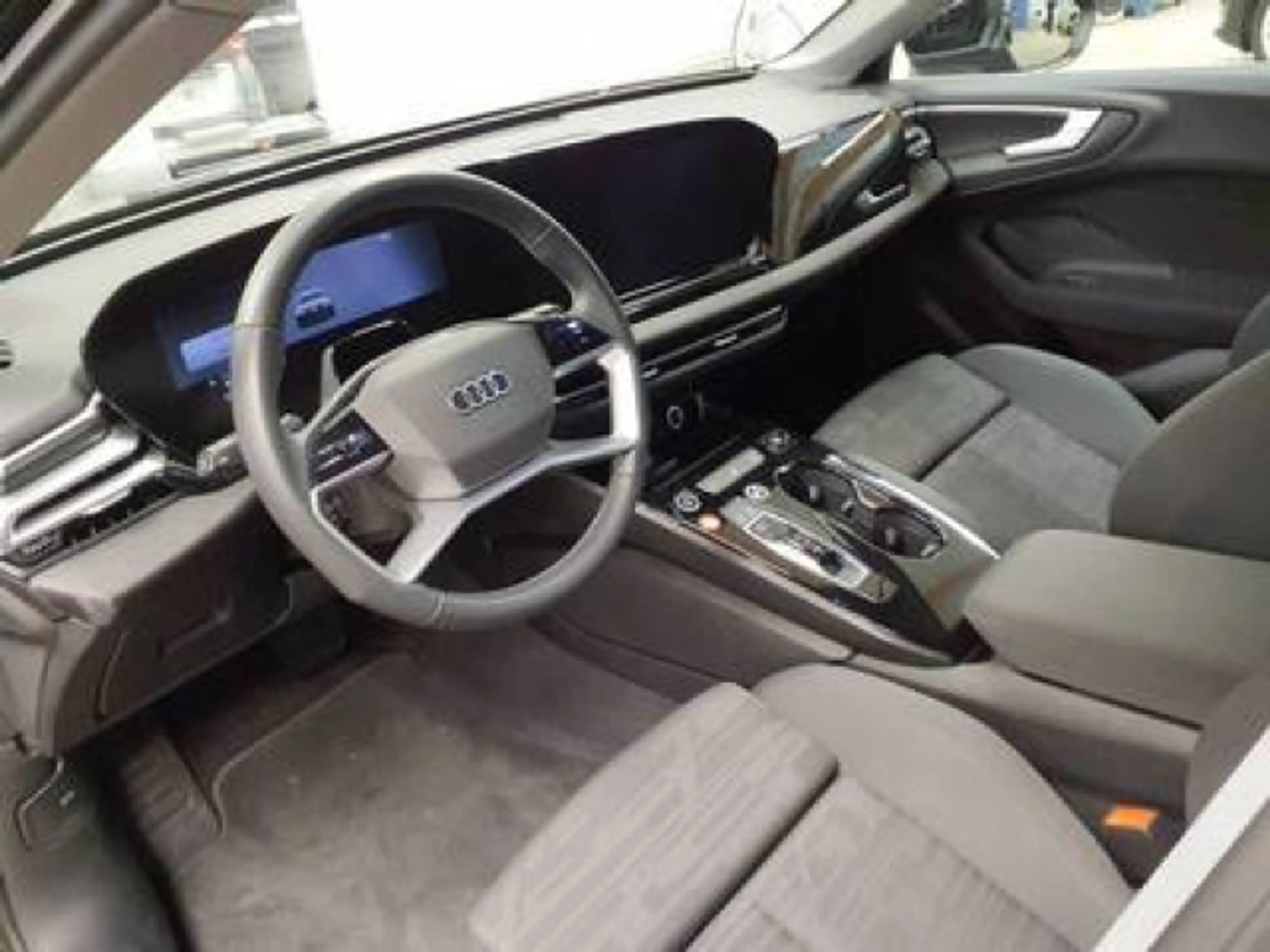 Audi A5 40TDI quattro NAVI LED RFK PDC SHZ VC — photo 4