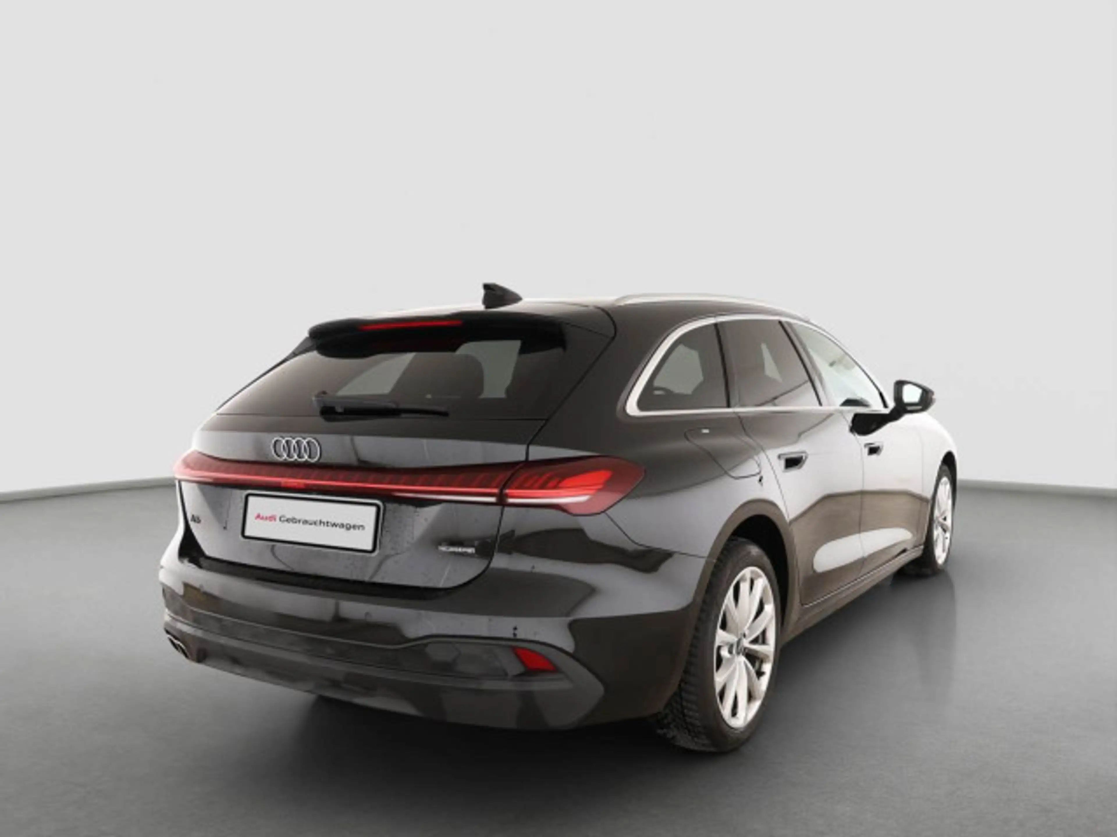 Audi A5 40TDI quattro NAVI LED RFK PDC SHZ VC — photo 3