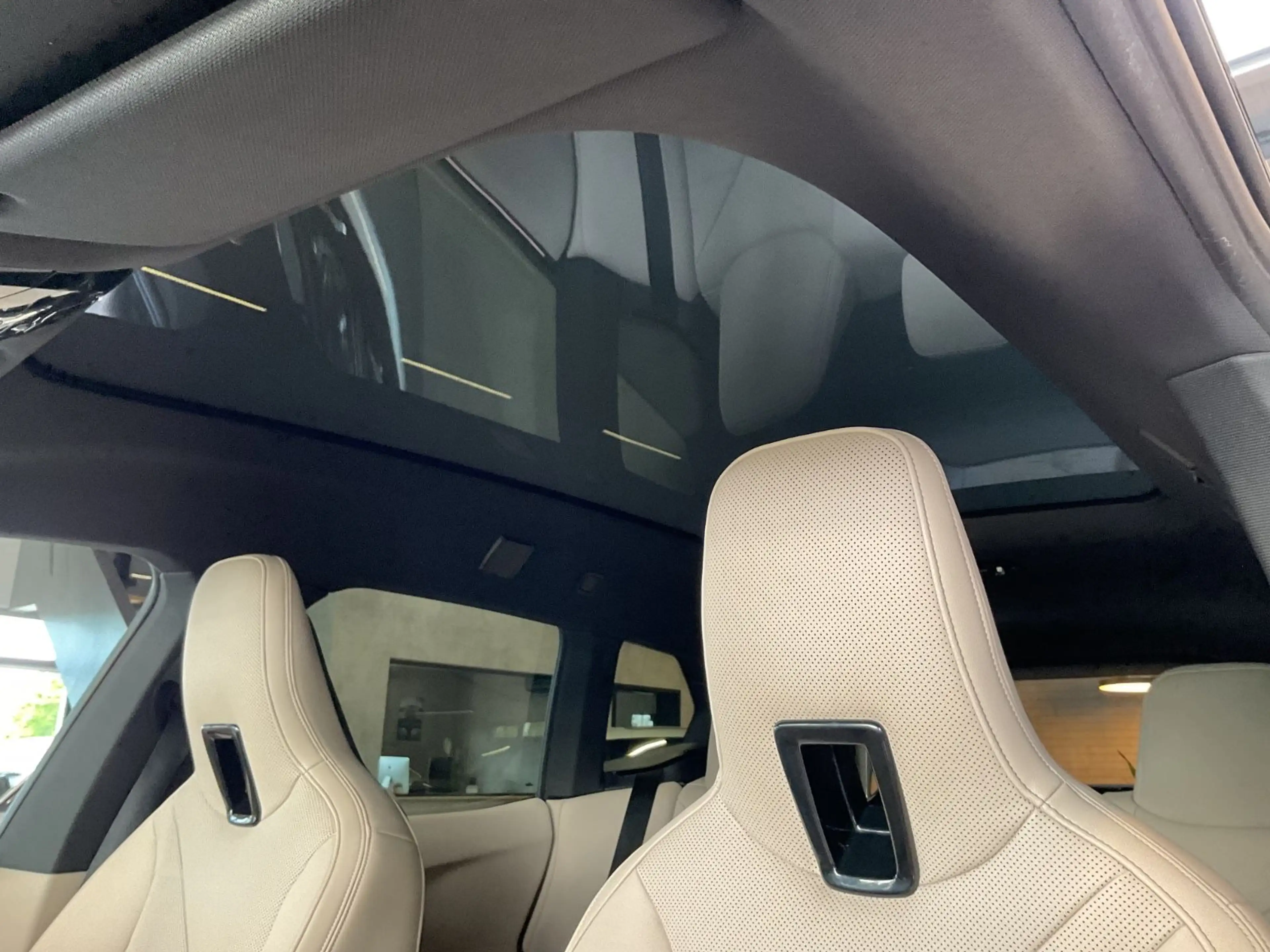 BMW iX 40 Sport H&K HuD Sky Lounge Sitzbelüft. 360° — photo 10