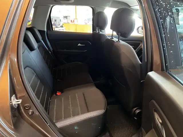Dacia Duster view 16