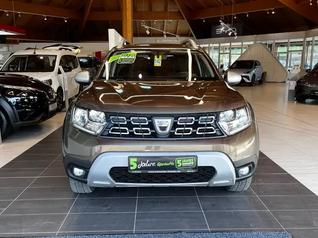 Dacia Duster view 5