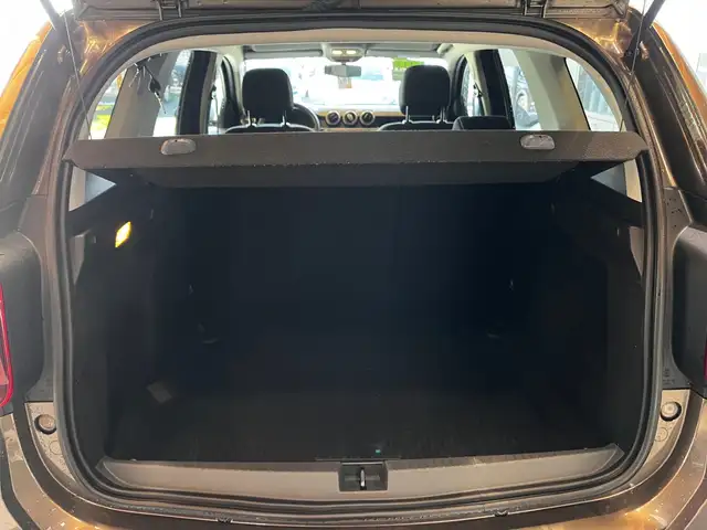Dacia Duster view 11