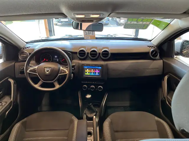Dacia Duster view 26