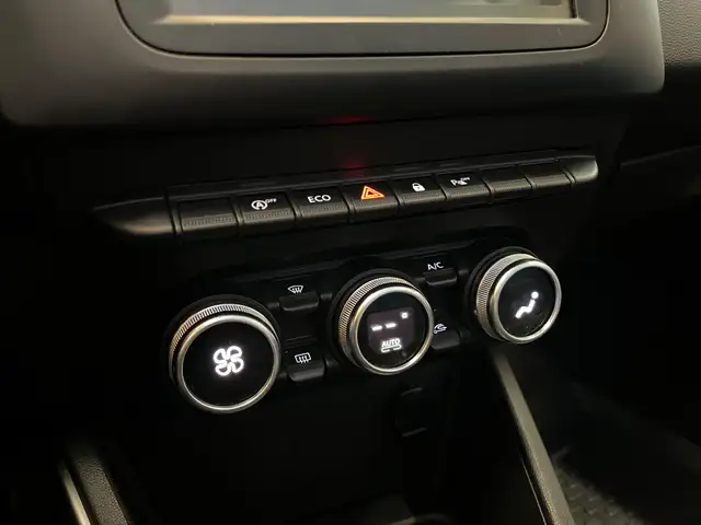 Dacia Duster view 22