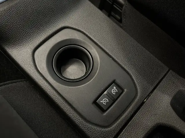 Dacia Duster view 25