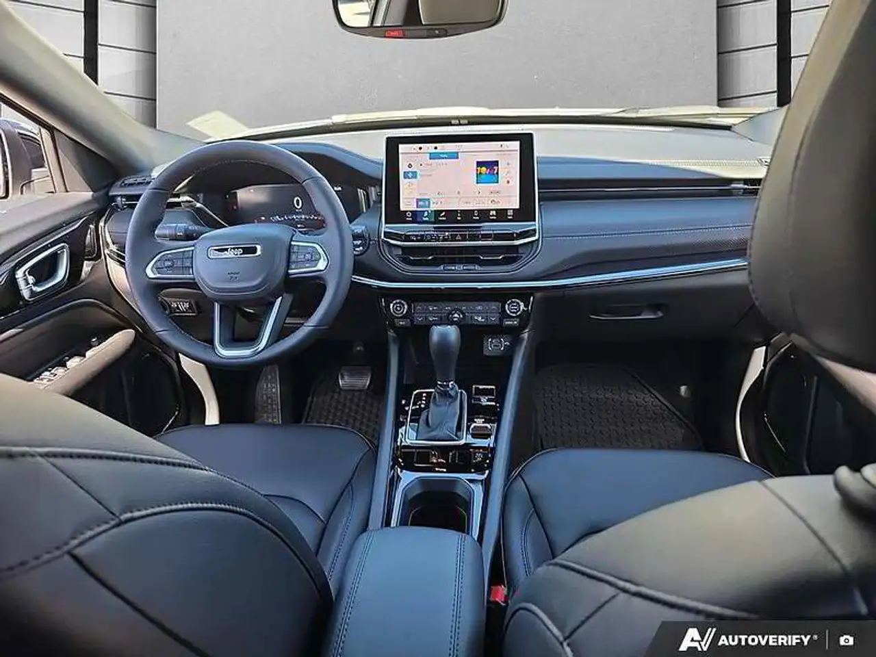 Jeep Compass снимка Jeep Compass