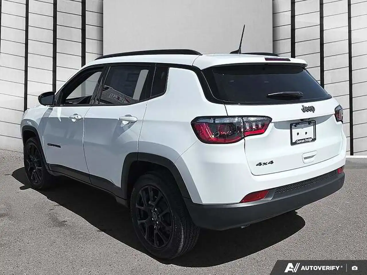 Jeep Compass снимка Jeep Compass