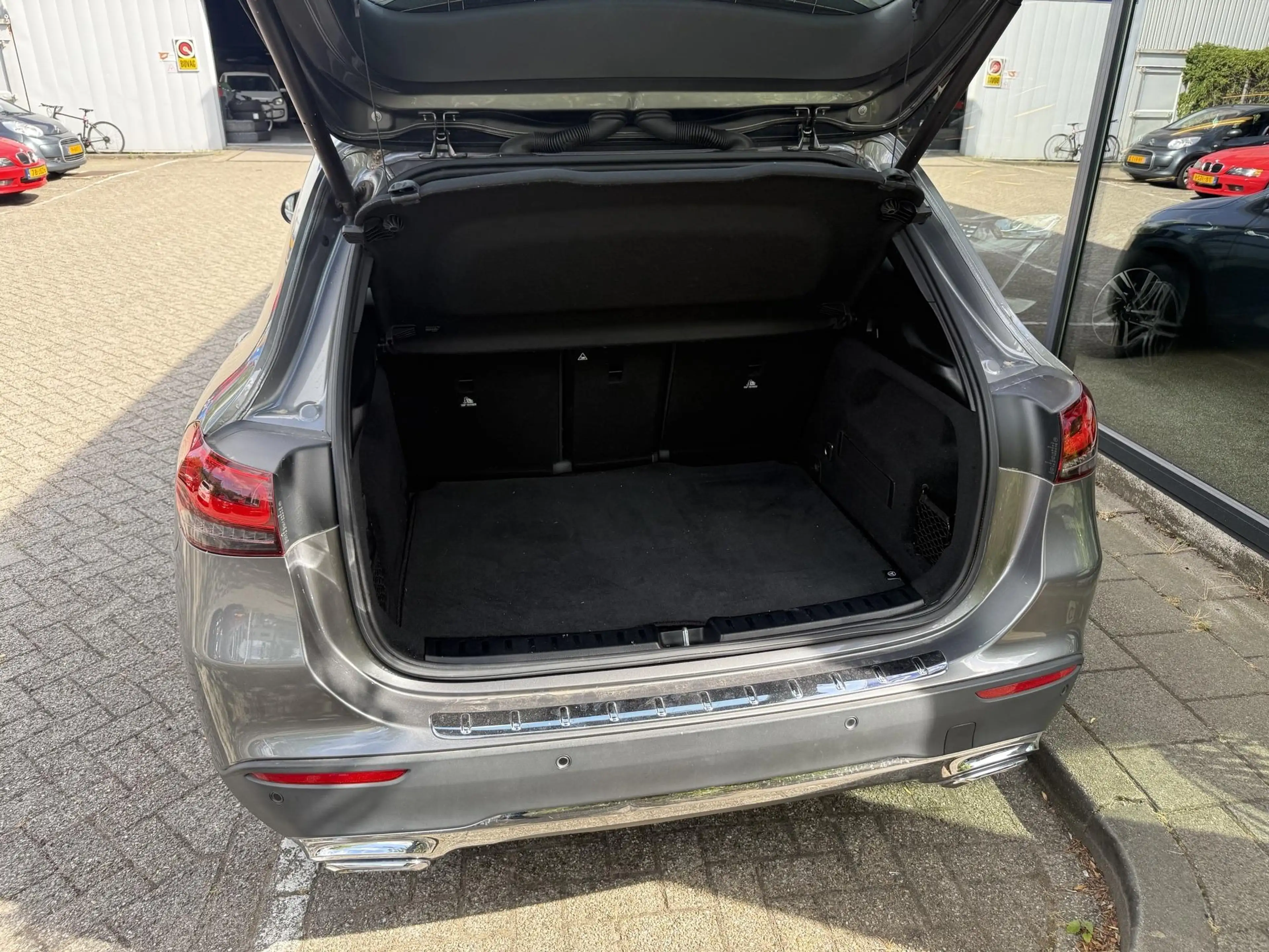 Mercedes-Benz GLA 250 e Progressive — photo 5