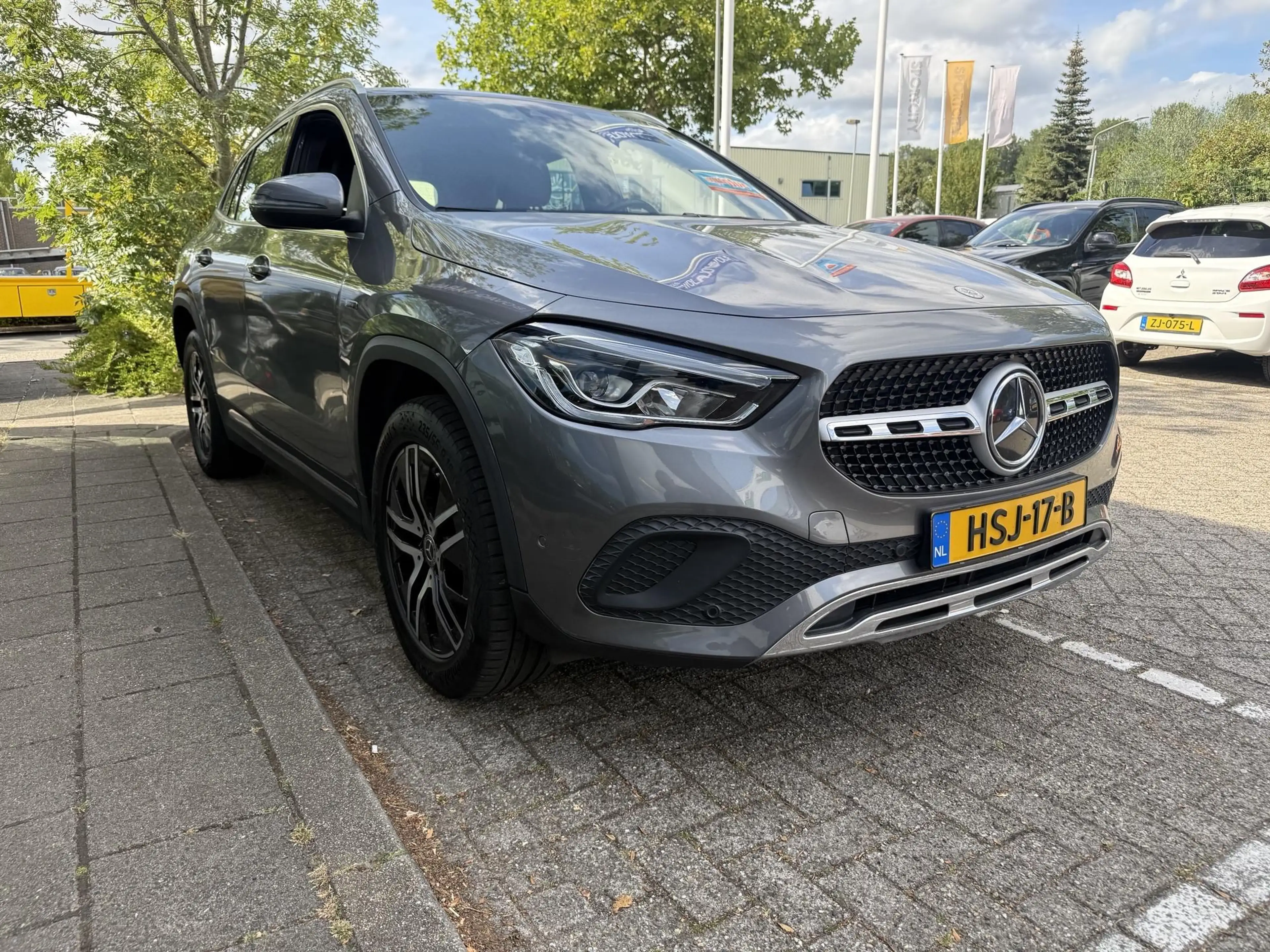 Mercedes-Benz GLA 250 e Progressive — photo 2