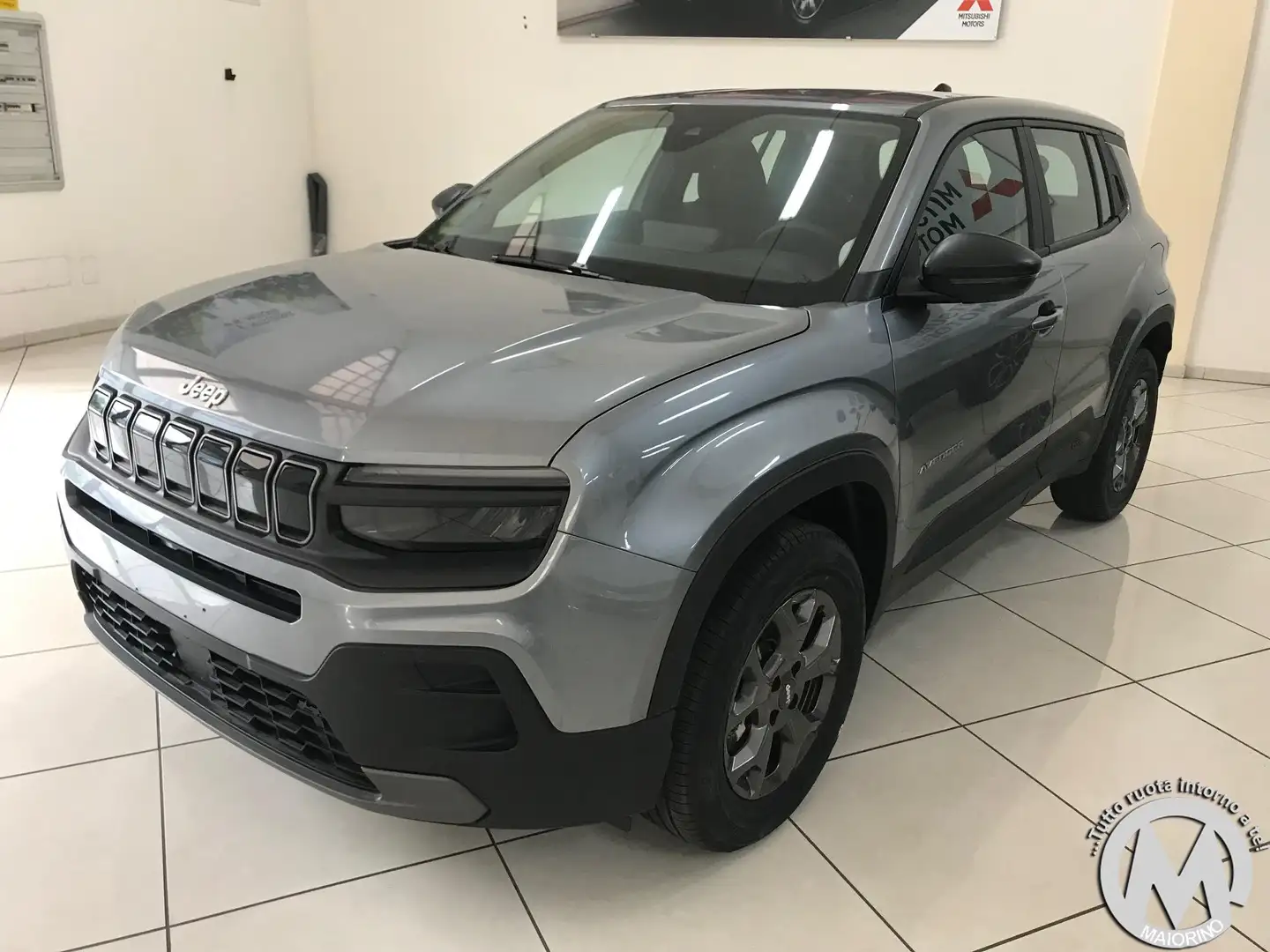 Jeep Avenger Avenger 1.2 turbo e-hybrid mhev Longitude 100cv Grigio - 1