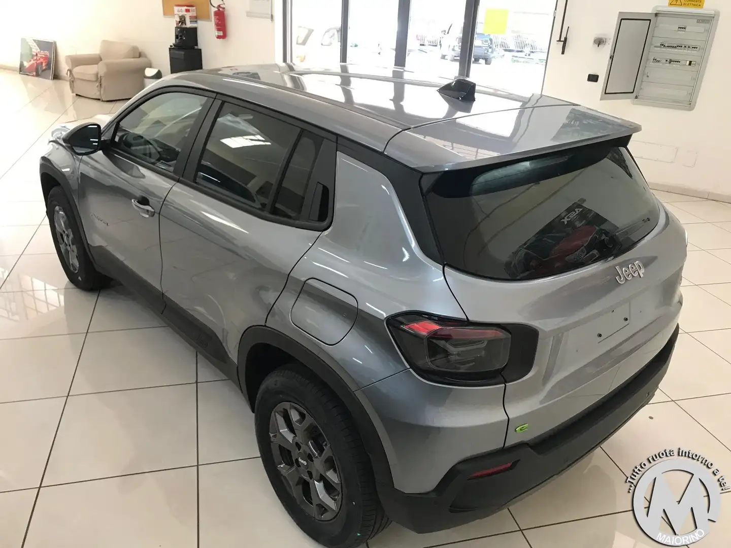 Jeep Avenger Avenger 1.2 turbo e-hybrid mhev Longitude 100cv Grigio - 2