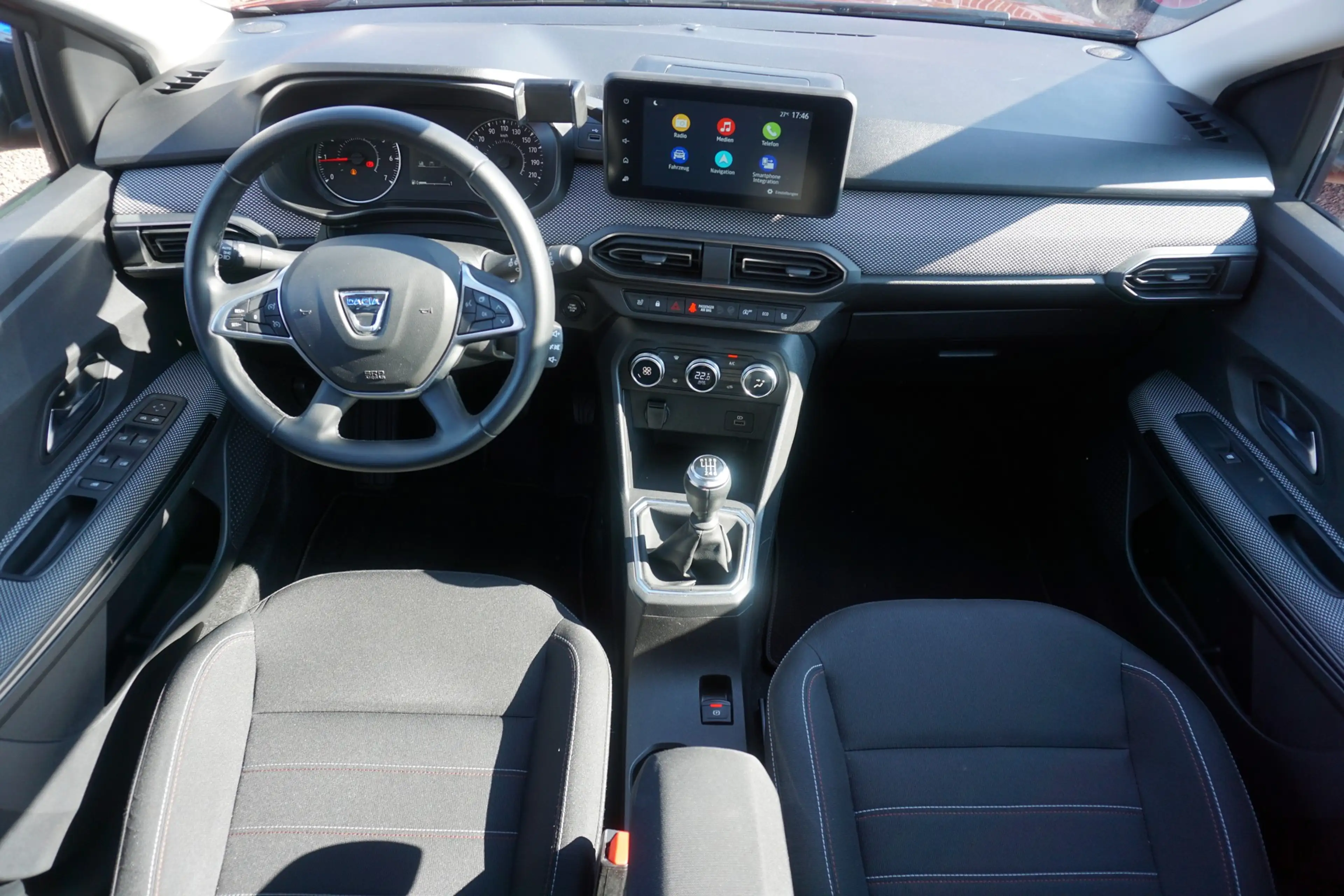 Dacia Jogger TCE 110 Extreme+ LED 7-Sitzer Navi Kamera — photo 8