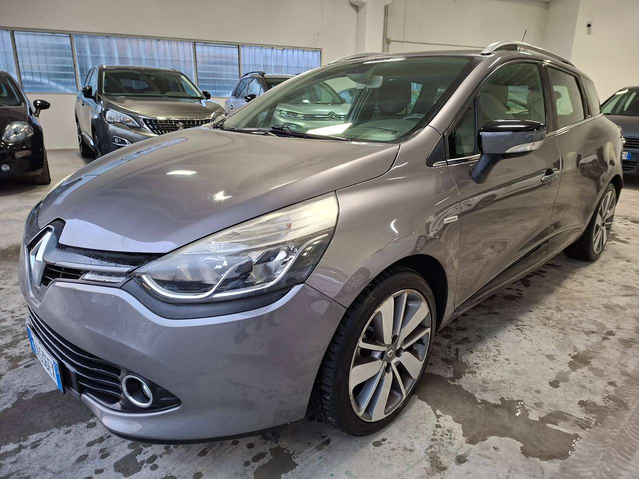 Renault Clio S.W  DA NEOPATENTATI / CINGHIA FATTA