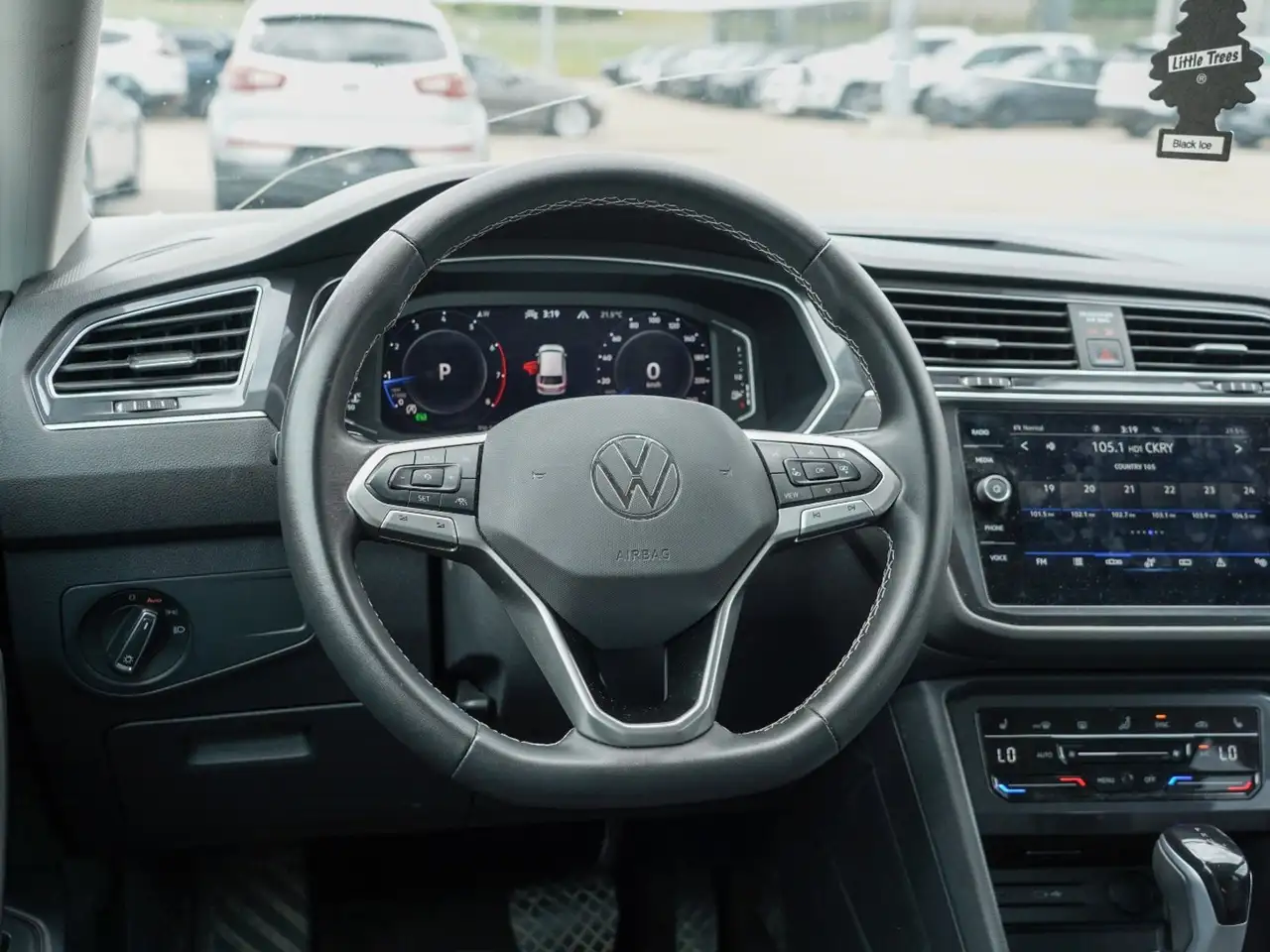 Volkswagen Tiguan снимка Volkswagen Tiguan