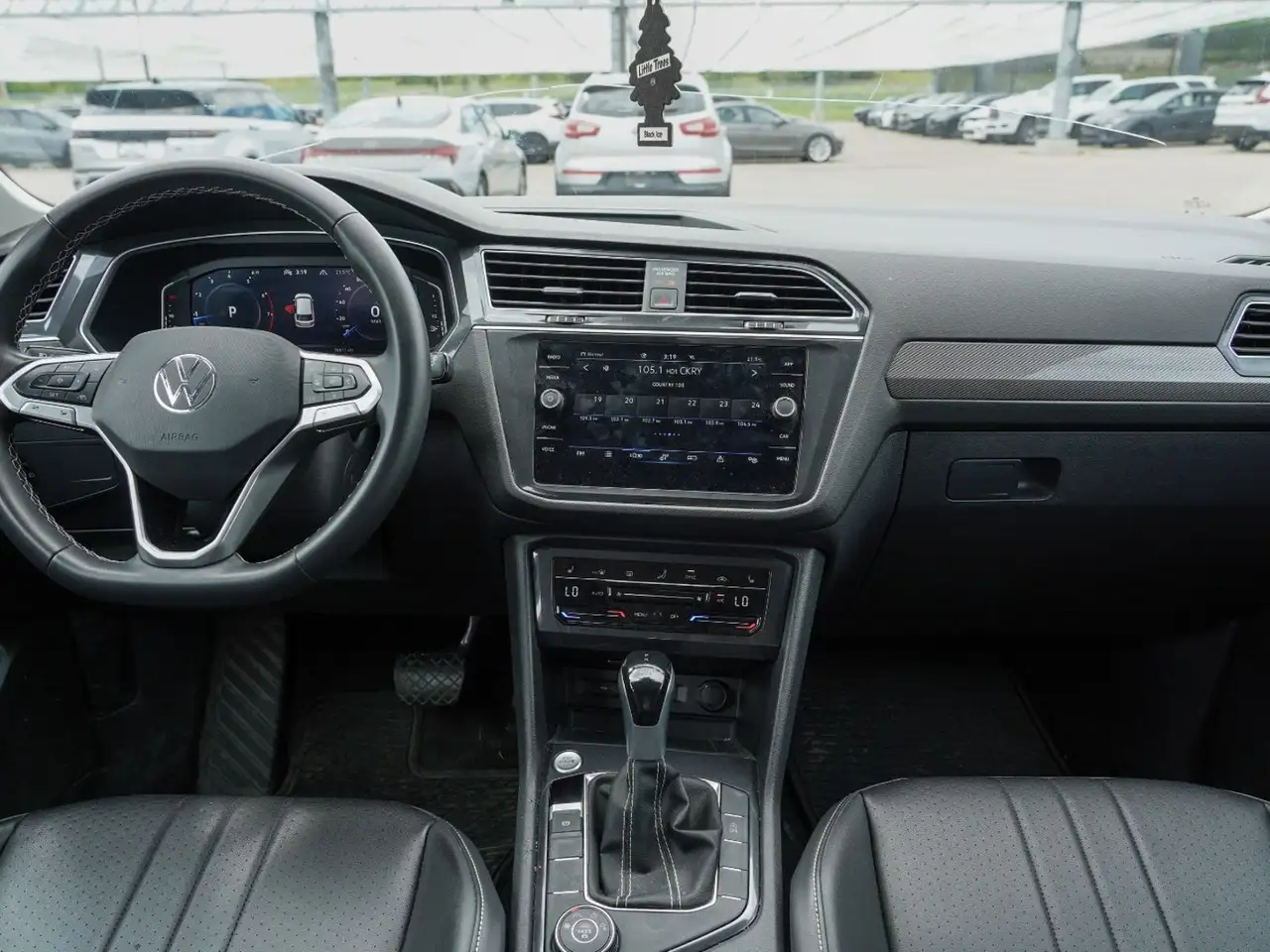 Volkswagen Tiguan снимка Volkswagen Tiguan