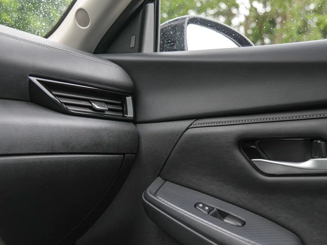 Nissan Sentra photo Nissan Sentra