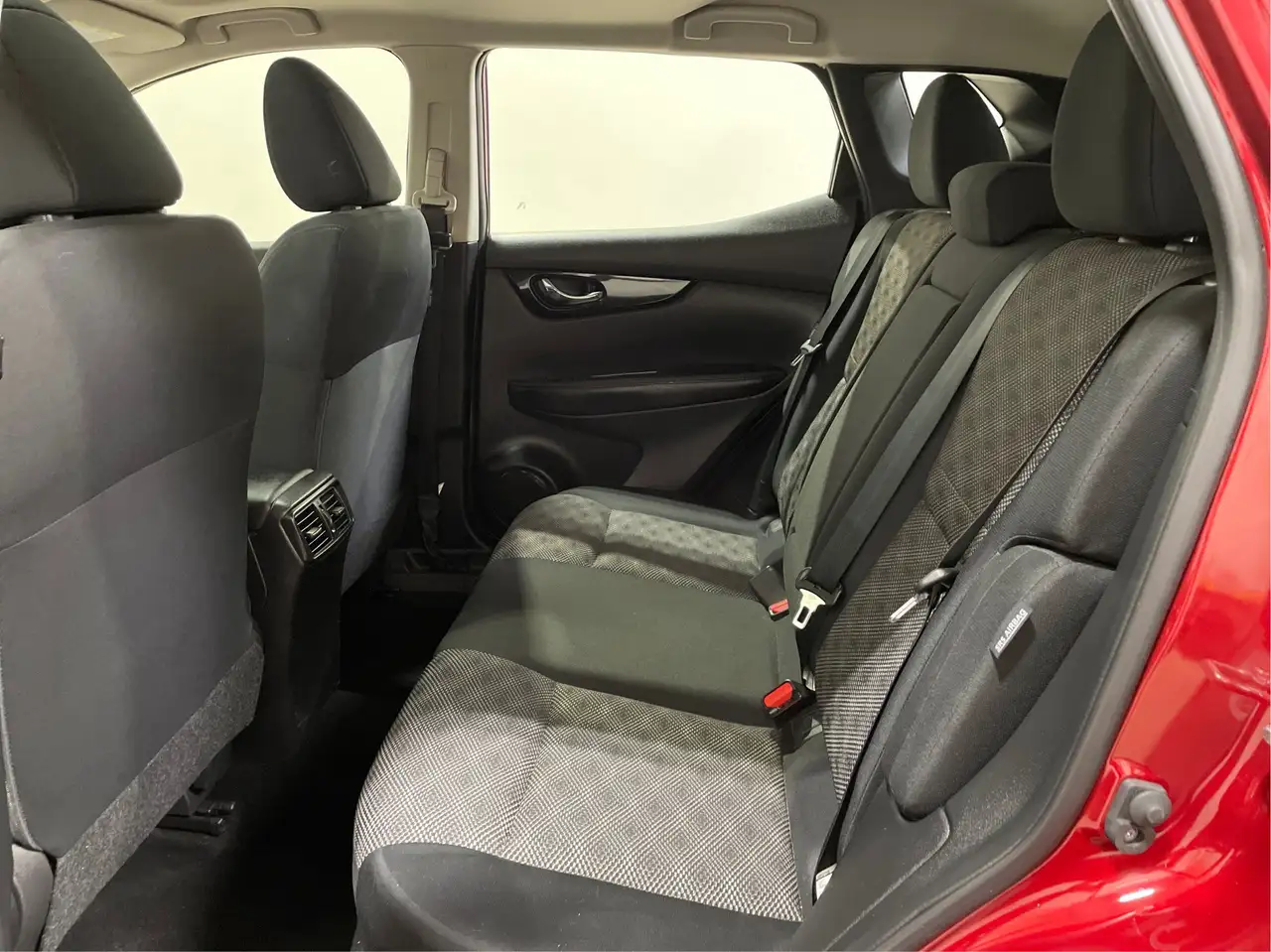Nissan Qashqai снимка Nissan Qashqai